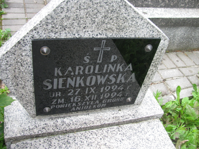 Karolina Sieńkowska 1994 Pułtusk św. Mateusza - Grobonet - Wyszukiwarka osób pochowanych