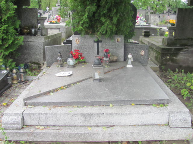 Grób Jacek Cezary Tomczyk
